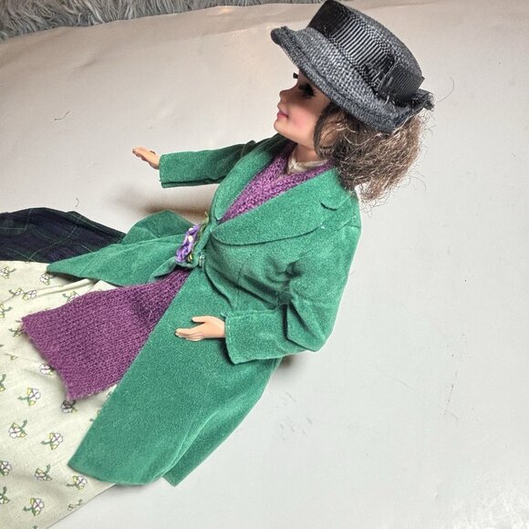 1995 Barbie as Eliza Doolittle in My Fair Lady Collectors Doll #15498 - Picture 8 of 10